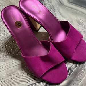 Nine West Fuchsia Suede Slide Heels